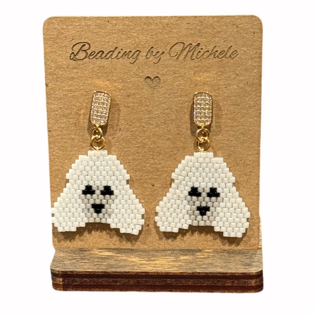 Handcrafted white poodle face portrait brick stitch post earrings with tiny CZ - Picture 3 of 5